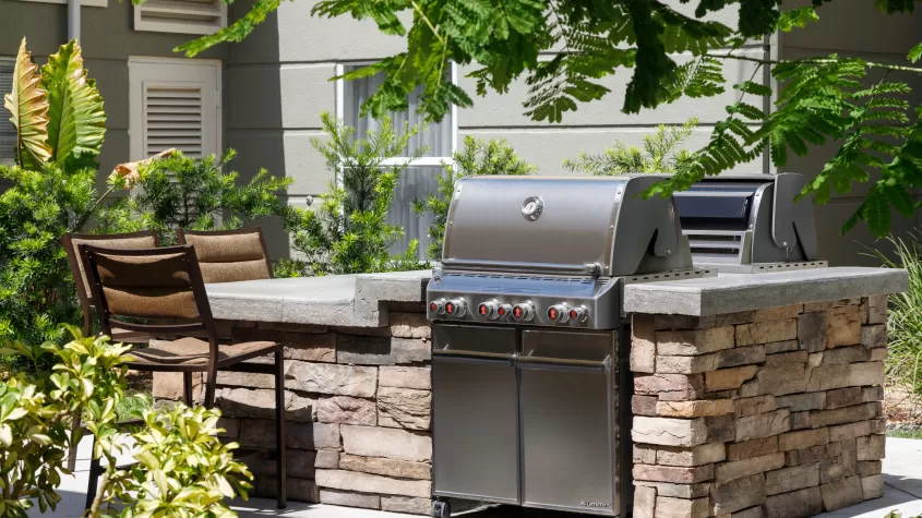 Outdoor Patio with Grills