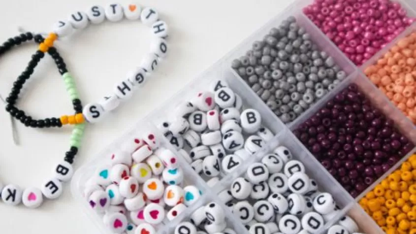 bracelet making lagoons