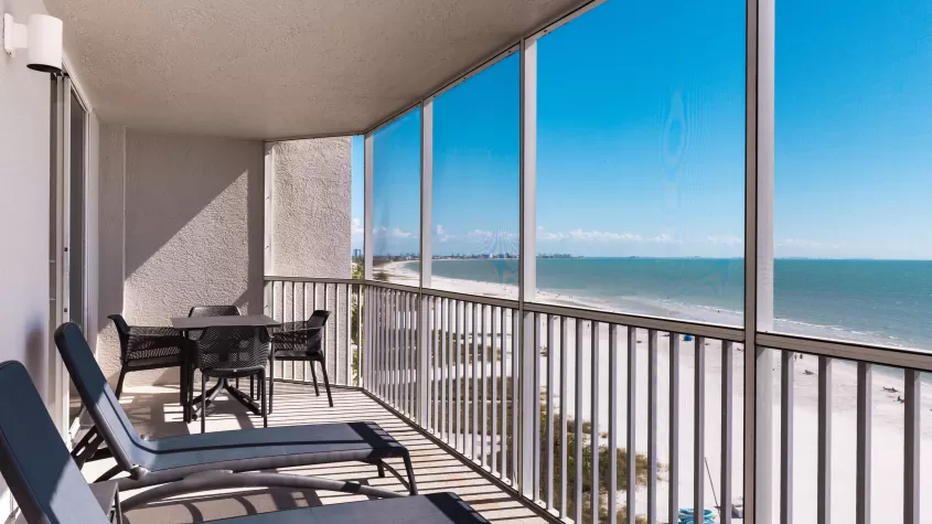 Beachfront Suite Balcony